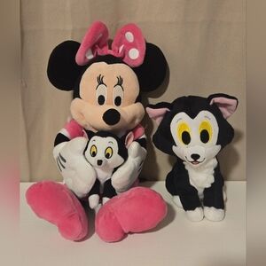 Minnie Mouse And Figaro Plushie